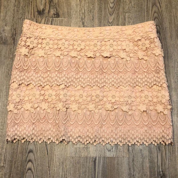 American Eagle Pleated Lace Peachy Skirt - Sz 10 - Picture 2 of 7